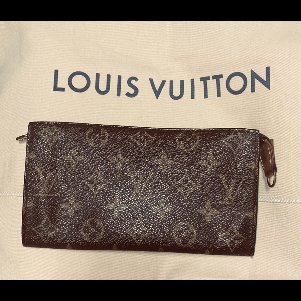 Authentic Louis Vuitton Pouch
